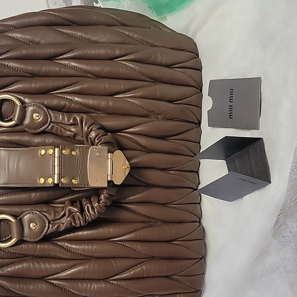 MIU MIU Matellase leather Large Satchel handbag - Picture 10 of 17